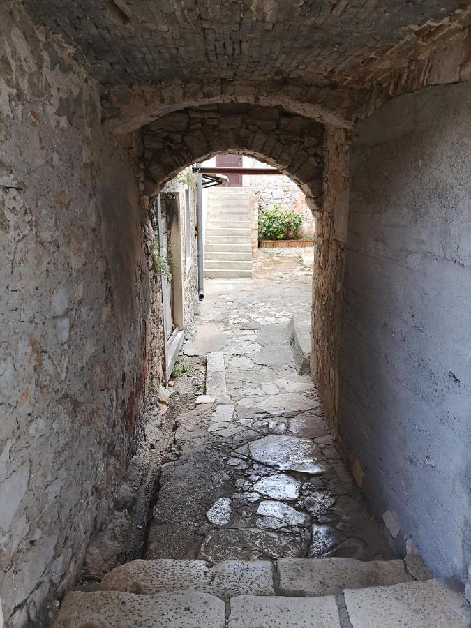 Casa Segota 호텔 Veli Iž 외부 사진