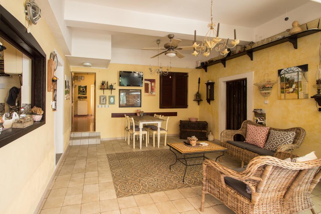 Casa Segota 호텔 Veli Iž 외부 사진
